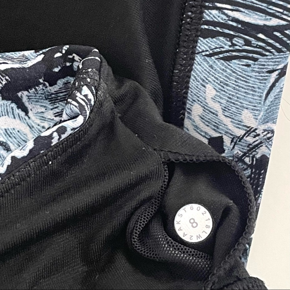 Lululemon Energy Bra in Eternal Wave Starlight Black - Picture 6 of 9